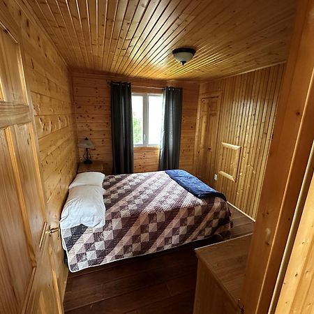 צ'מבורד Chalets Et Spa Lac Saint-Jean מראה חיצוני תמונה