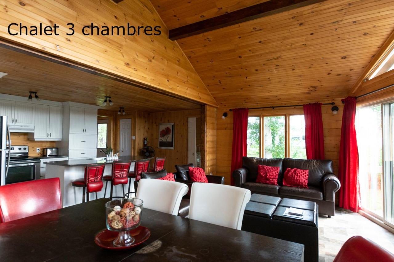צ'מבורד Chalets Et Spa Lac Saint-Jean מראה חיצוני תמונה